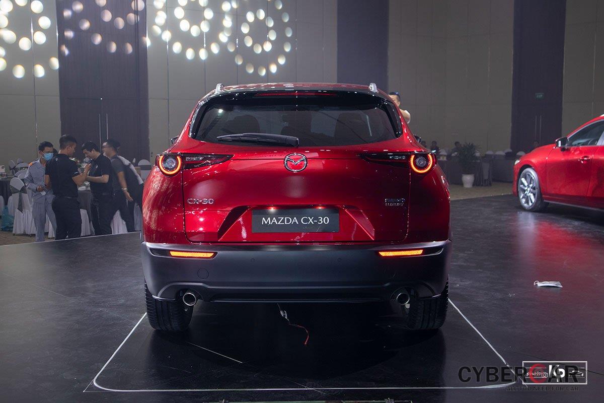 Cận cảnh Mazda CX-30 Luxury 2021 vừa ra mắt tại Việt Nam, đối thủ của Kia Seltos, Corolla Cross a4