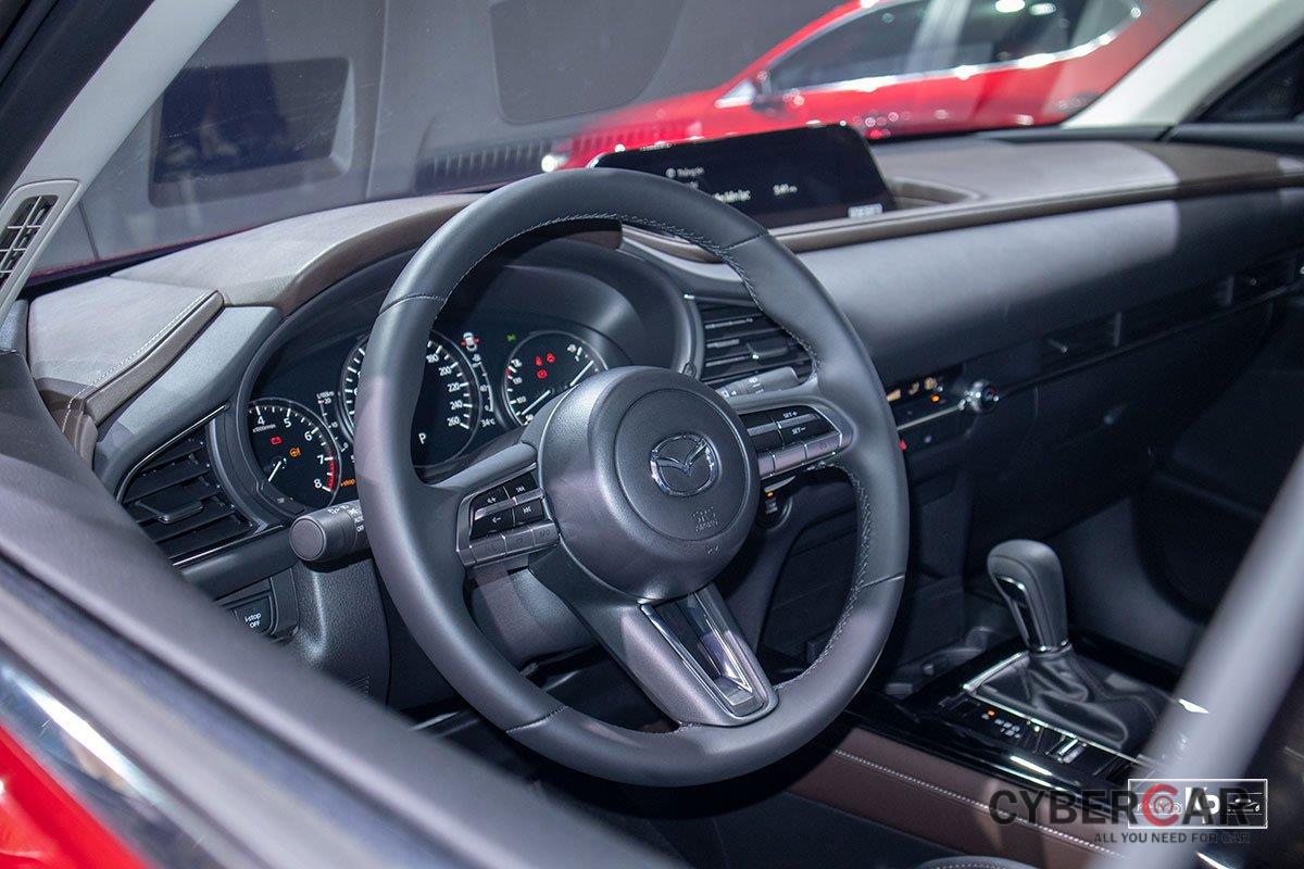 Cận cảnh Mazda CX-30 Luxury 2021 vừa ra mắt tại Việt Nam, đối thủ của Kia Seltos, Corolla Cross a7