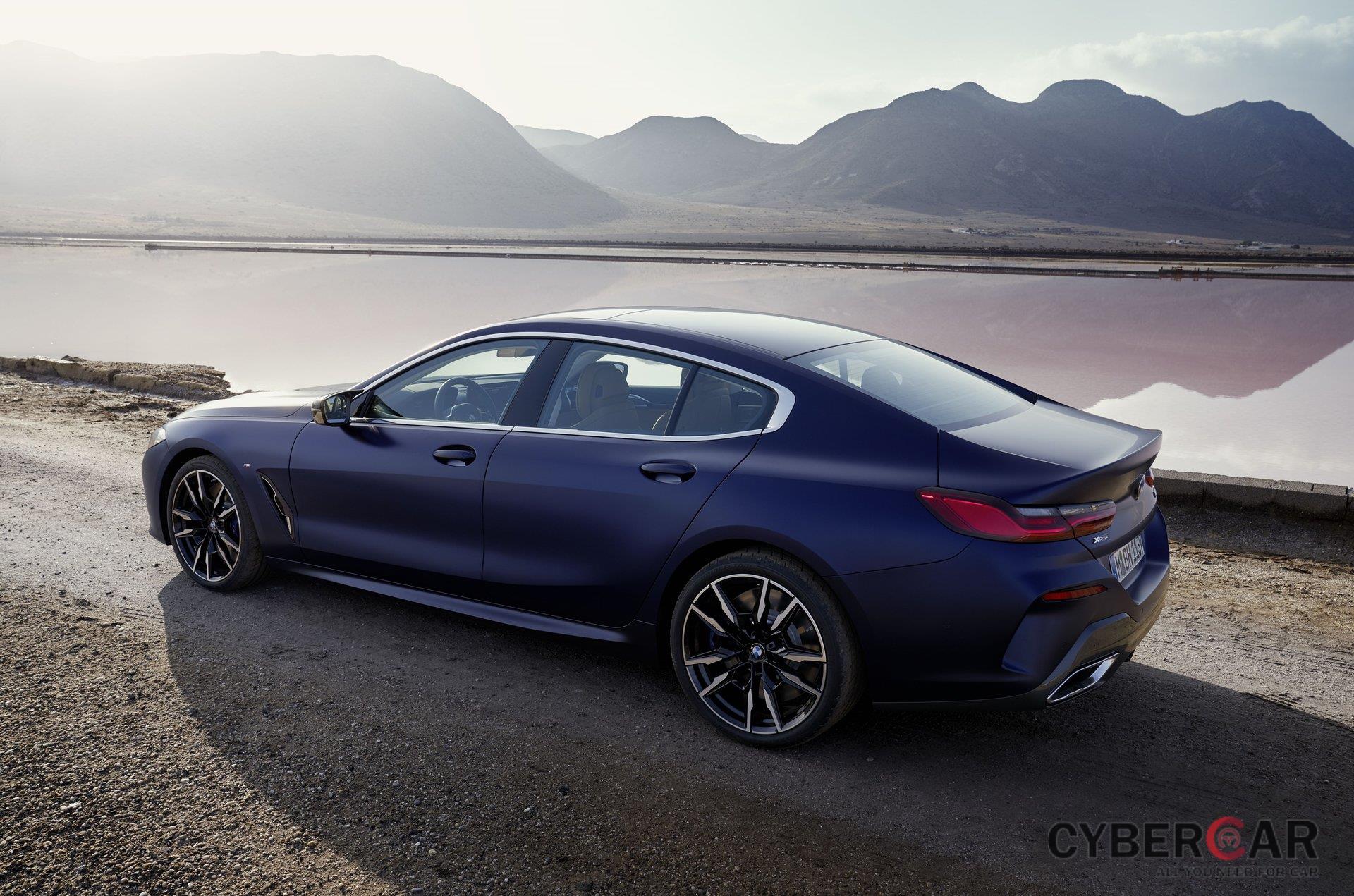 BMW 8-Series 2023 anh 5