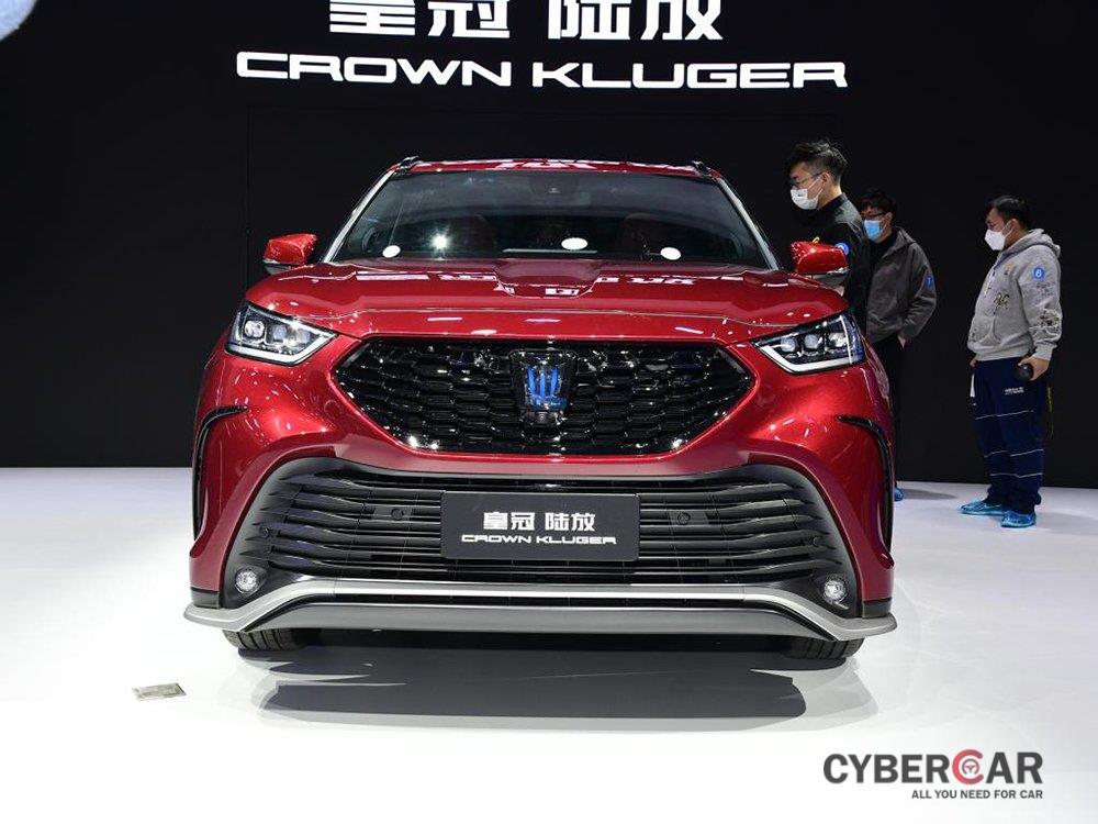 [Auto Shanghai 2021] Toyota Crown SUV là 1 bản Toyota Highlander nội địa Trung Quốc.