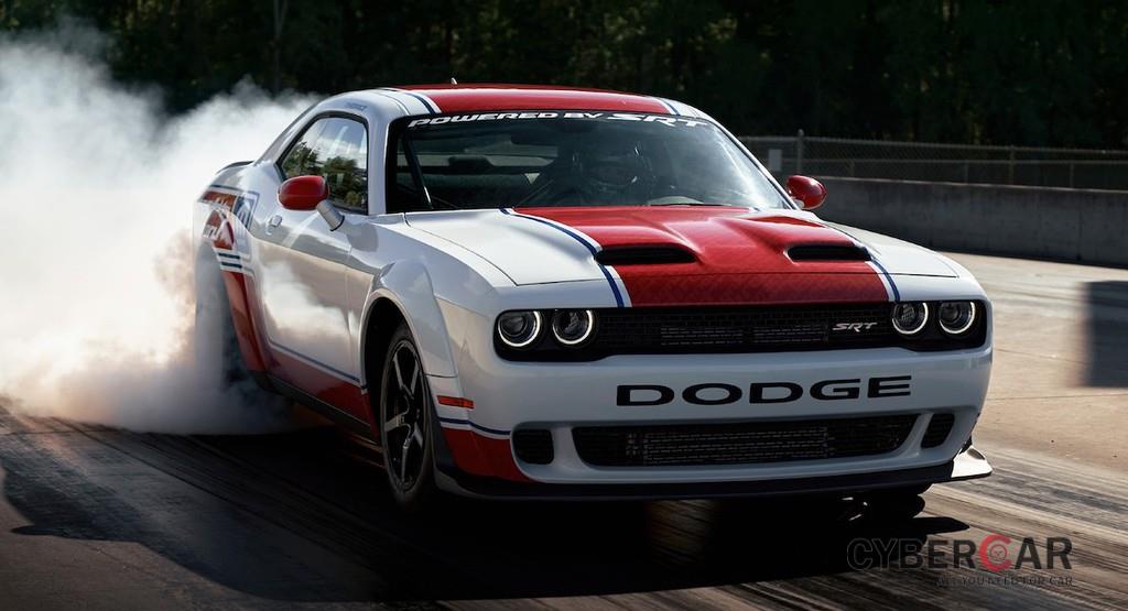 Dodge chính thức cho phép khách hàng nâng công suất động cơ Hellcat V8 mà vẫn bảo hành đầy đủ ảnh 1