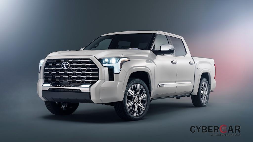 Bán tải Toyota Tundra Capstone 2023 đầu tiên được chốt giá 700.000 USD ảnh 3