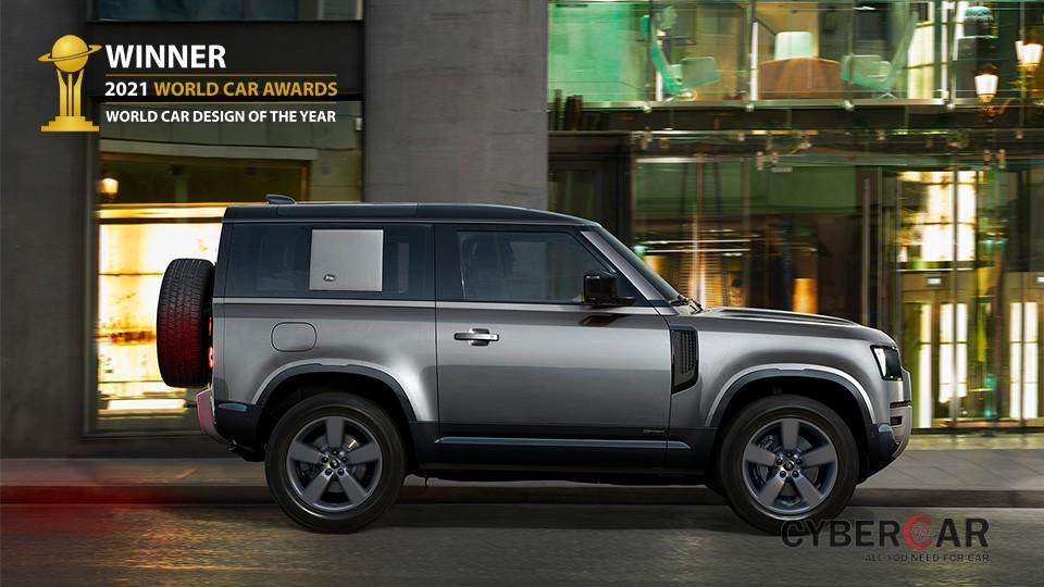 Land Rover Defender đạt giải Thiết kế ô tô của năm 2021
