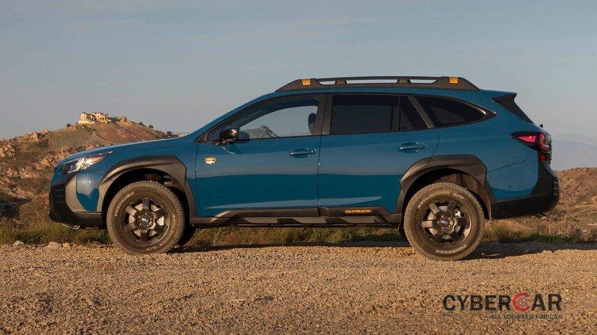 Subaru Outback 2022 mạnh mẽ và xử lý tốt hơn.