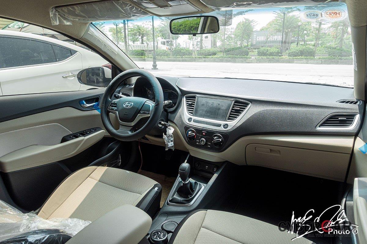 Soi chi tiết Hyundai Accent 1.4MT tiêu chuẩn 2021, giá hơn 400 triệu đồng đấu Vios, City a8