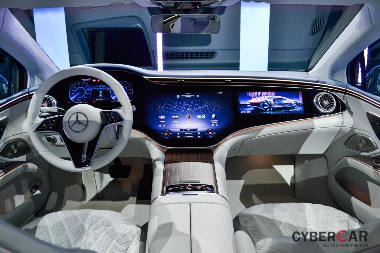Mercedes-Benz EQS 2022 hiện đại và đầy đủ tiện nghi.