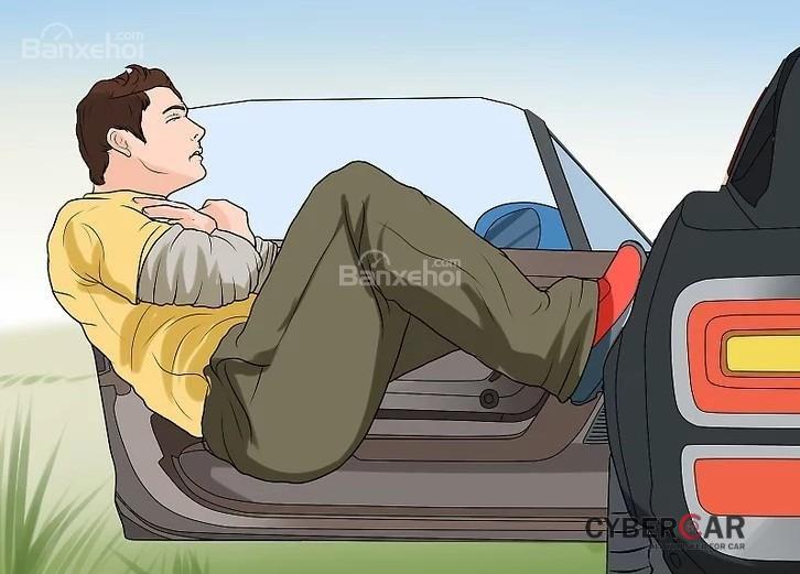 Làm thế nào để nhảy khỏi xe an toàn khi xe đang chạy 7