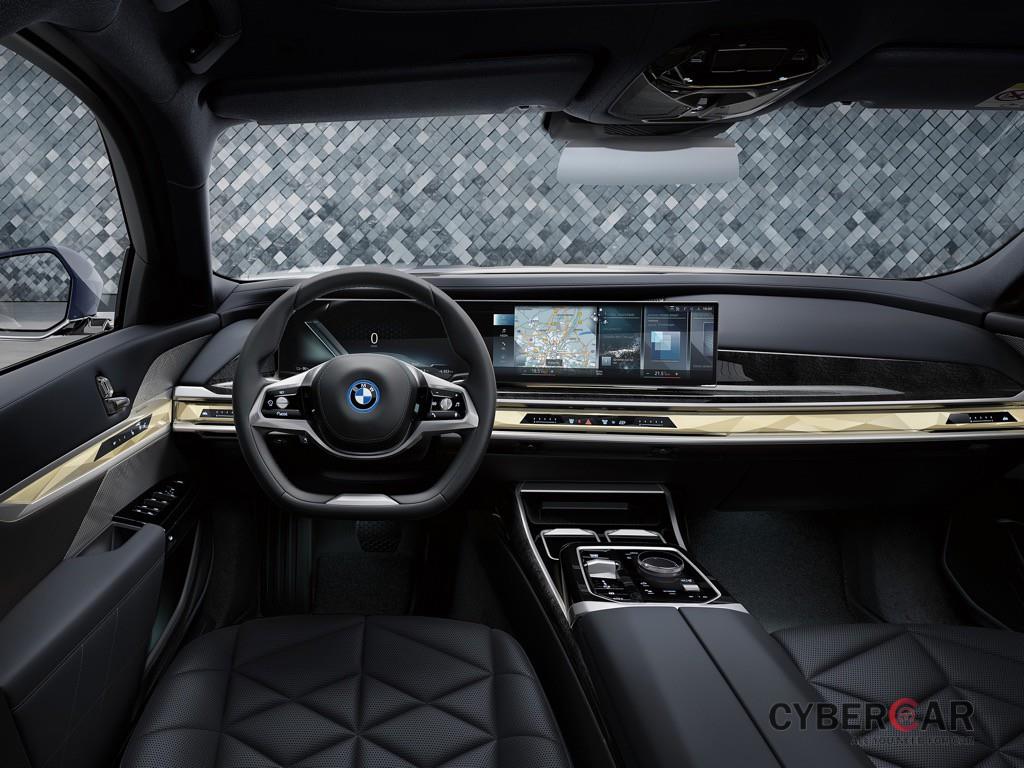 Vừa ra mắt được mấy ngày, BMW 7 Series thế hệ mới đã có bản đặc biệt “hàng đợt đầu“ ảnh 9