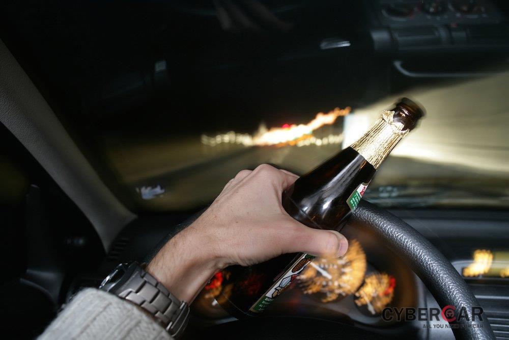 Kinh nghiệm lái xe ô tô ban đêm đảm bảo sự an toàn 7