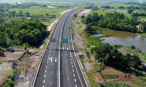 Giải đáp những thắc mắc trên đường cao tốc của tài xế Việtsg