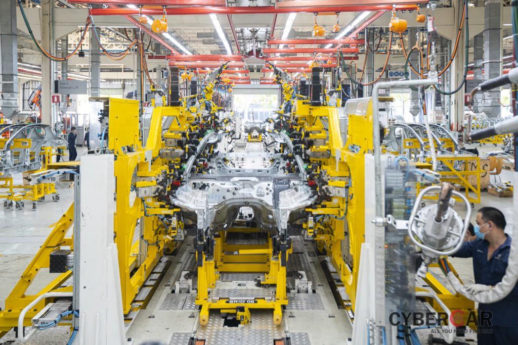 Mercedes đầu tư thêm gần 800 tỷ vào dây chuyền sản xuất xe, đem 6 công nghệ mới về Việt Nam ảnh 1