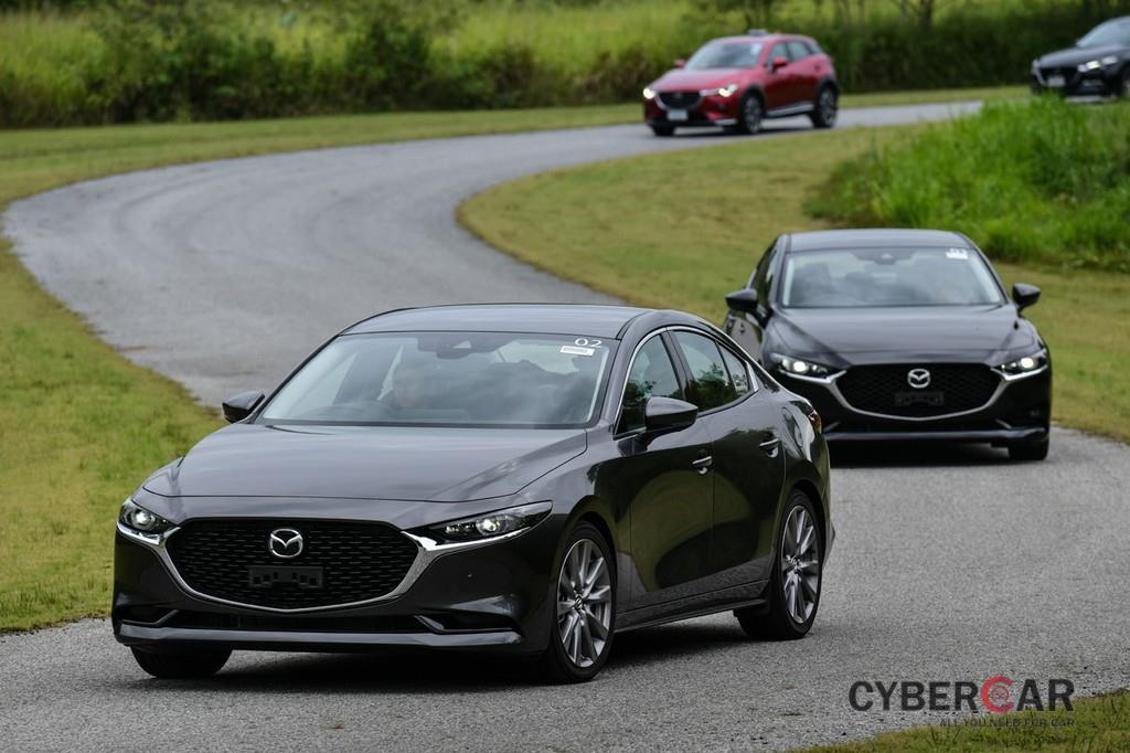 Mazda giảm tới 110 triệu cho khách mua xe trong tháng 10 ảnh 1