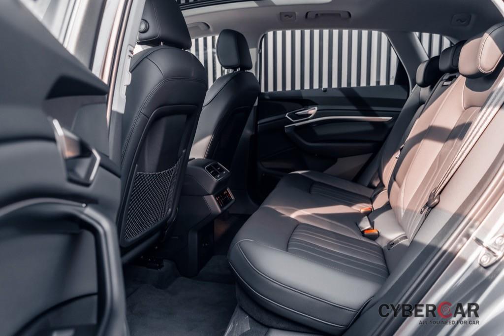 SUV điện Audi e-tron đã trở lại Việt Nam, lần này chính thức mở bán với giá khởi điểm đầy hấp dẫn ảnh 15