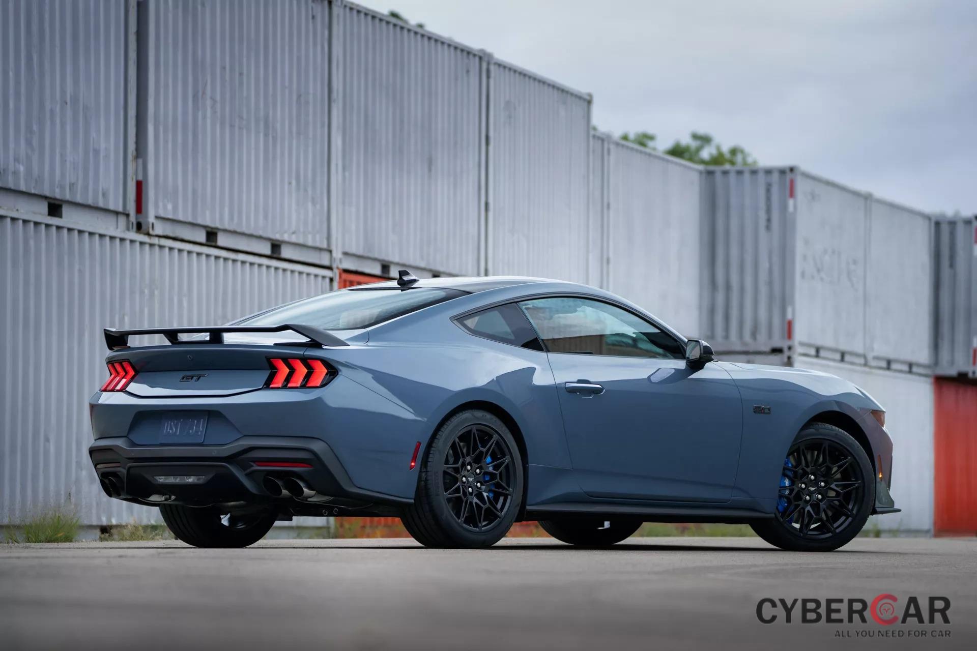 Ford,  Mustang,  dong co EcoBoost anh 15