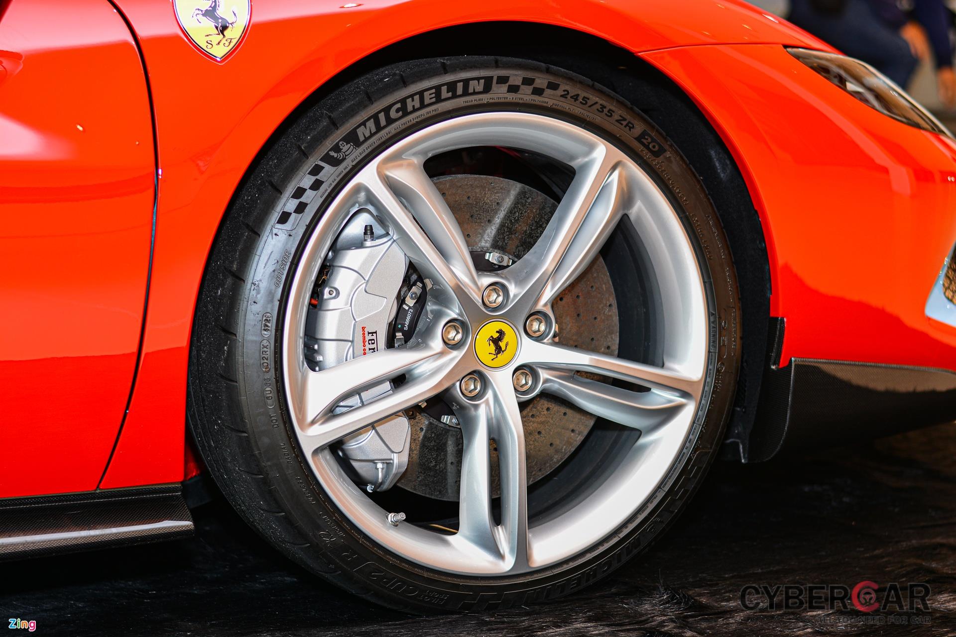 Chiem nguong Ferrari 296 GTS anh 17