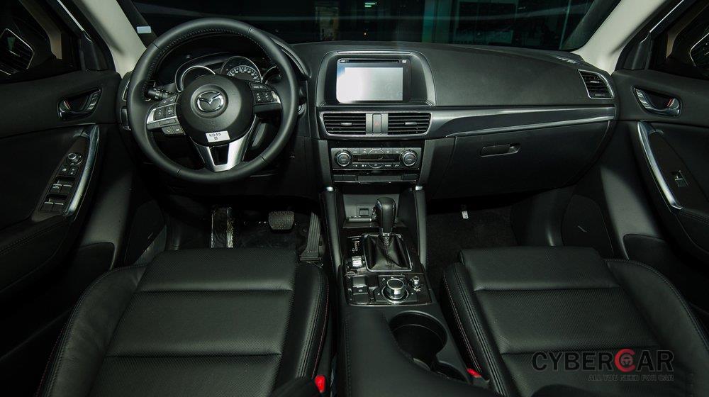 Không gian nội thất của mẫu Mazda CX-5 lắp ráp trong nước