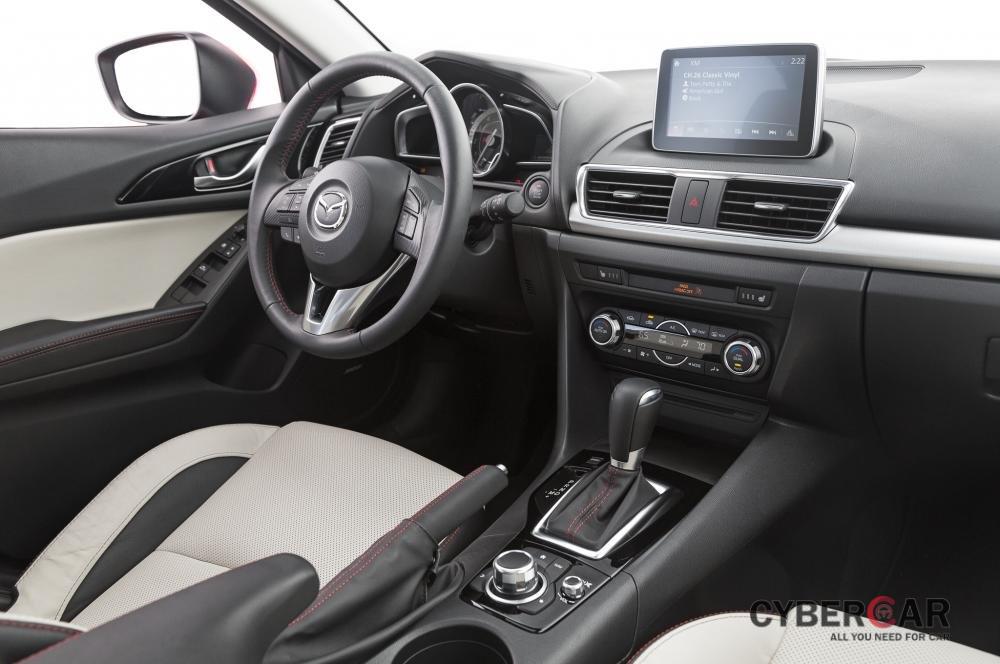 Nội thất Mazda3 2015.