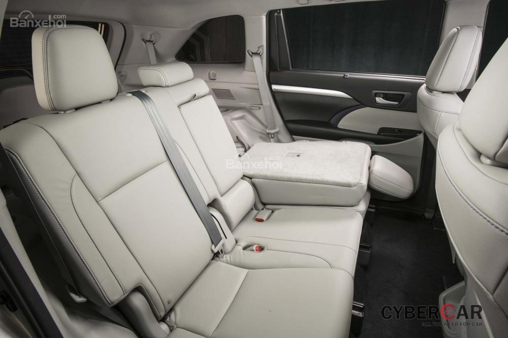 ghế sau của Toyota Highlander 2017