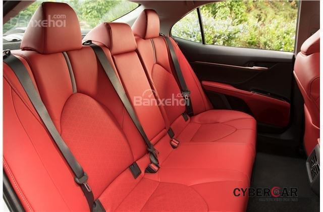 Hệ thống ghế ngồi trên Toyota Camry XSE 2018 a2