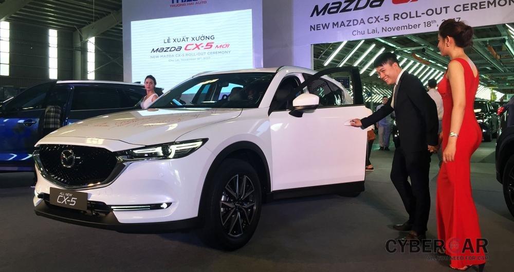 Giá đắt 1,25 tỷ đồng, chọn xe nào thay Honda CR-V 2018? a2