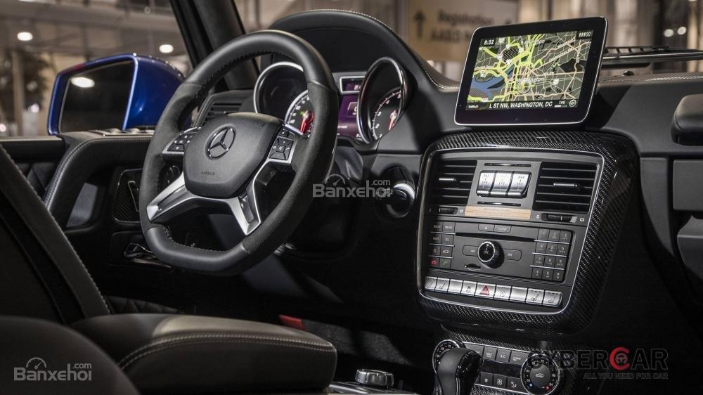 Mercedes-Benz G550 4x4² 2017 có giá 