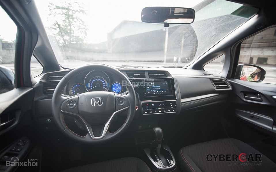 So sánh hình ảnh chi tiết Honda Jazz 2018 và Toyota Yaris tại Việt Nam a22