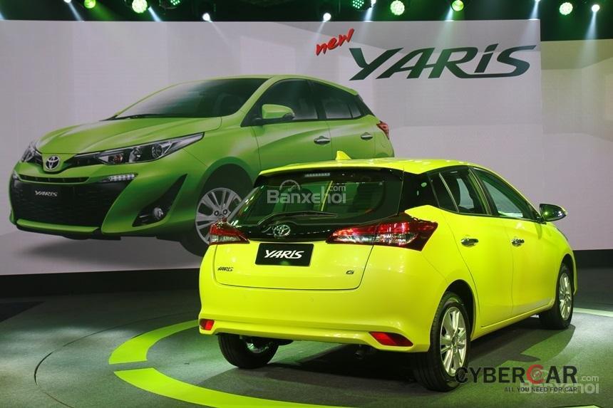 Phân biệt Toyota Yaris 2018 chuẩn bị bán ở Việt Nam a13