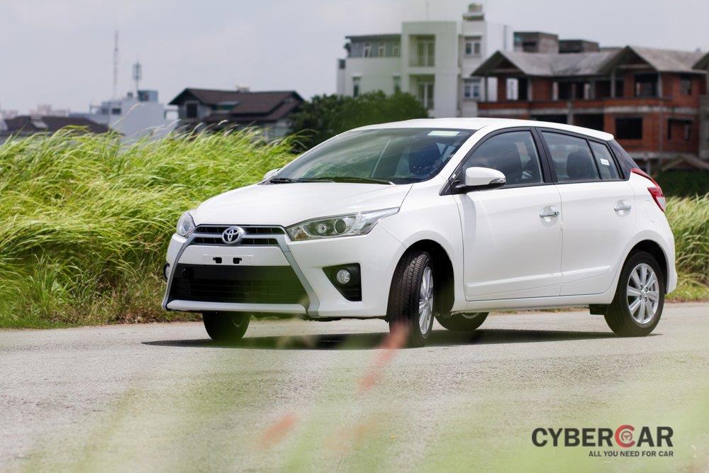Phân biệt Toyota Yaris 2018 chuẩn bị bán ở Việt Nam a4
