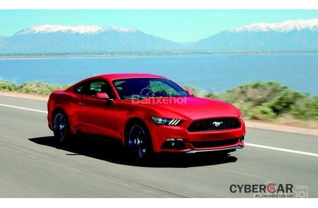 Ford Mustang EcoBoost 2019.
