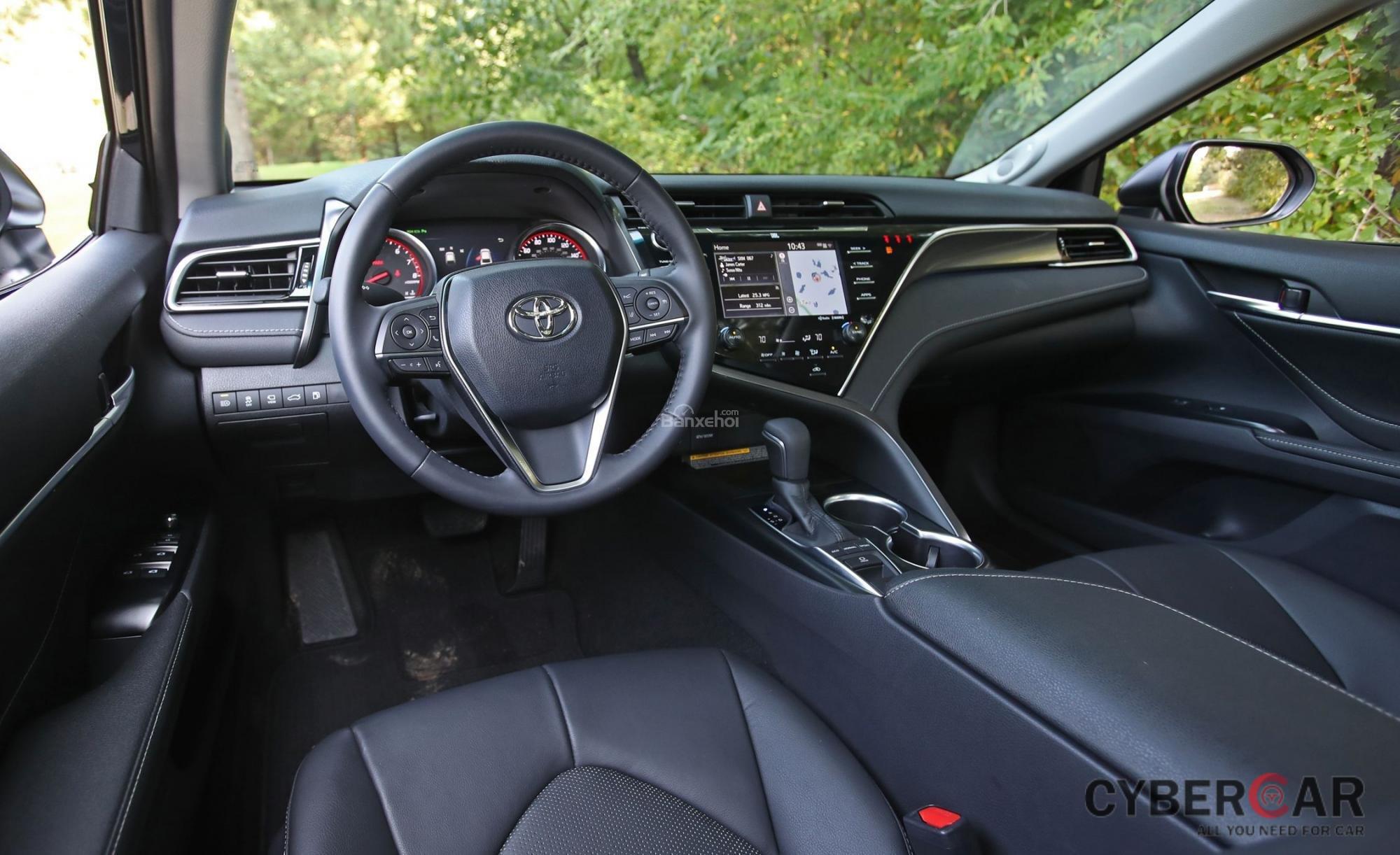 Đánh giá xe Toyota Camry XSE V6 2019