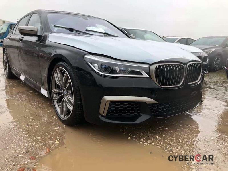 Giá lăn bánh BMW 7-Series 2019 hoàn toàn mới tại Việt Nam.