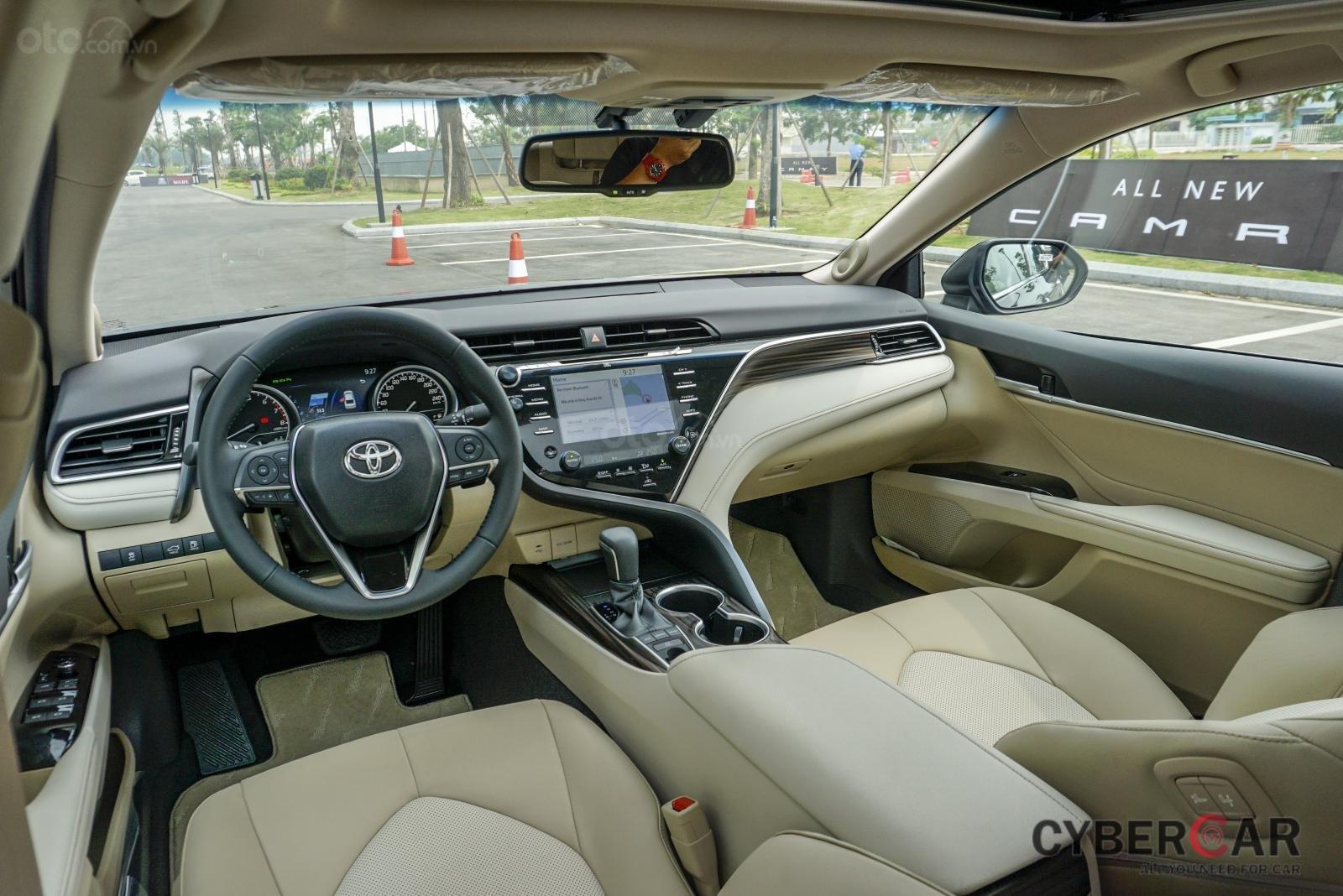 Nội thất Toyota Camry 2019 đẹp và hiện đại.