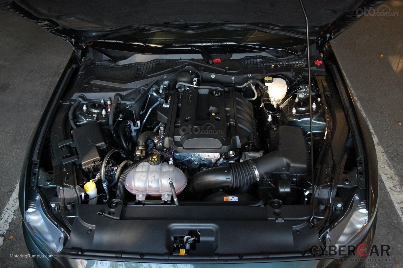 Ưu nhược điểm Ford Mustang 2019: Động cơ tiết kiệm nhiên liệu
