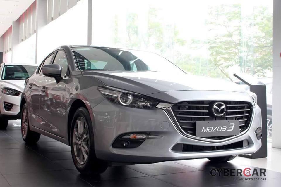 5 mẫu sedan hạng C giá rẻ bán chạy nhất thị trường ô tô Việt