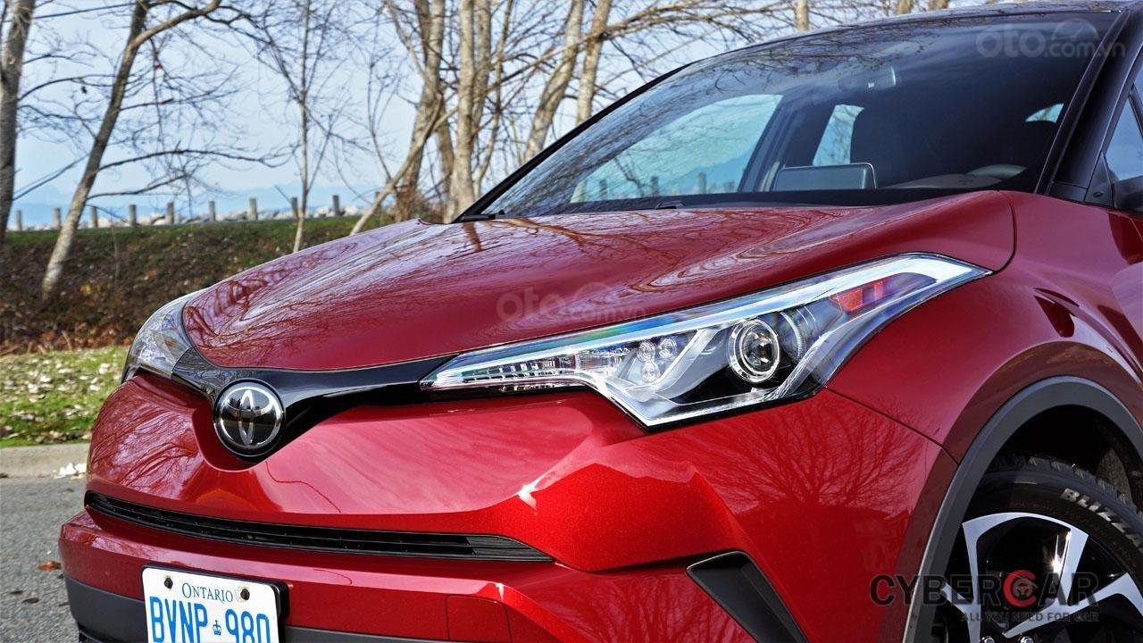 Ưu nhược điểm xe Toyota C-HR 2019: Sở hữu những thay đổi giá trị
