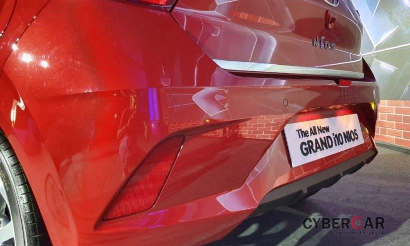 Hyundai Grand i10 2020 và hiện hành khác nhau thế nào qua ảnh? a17