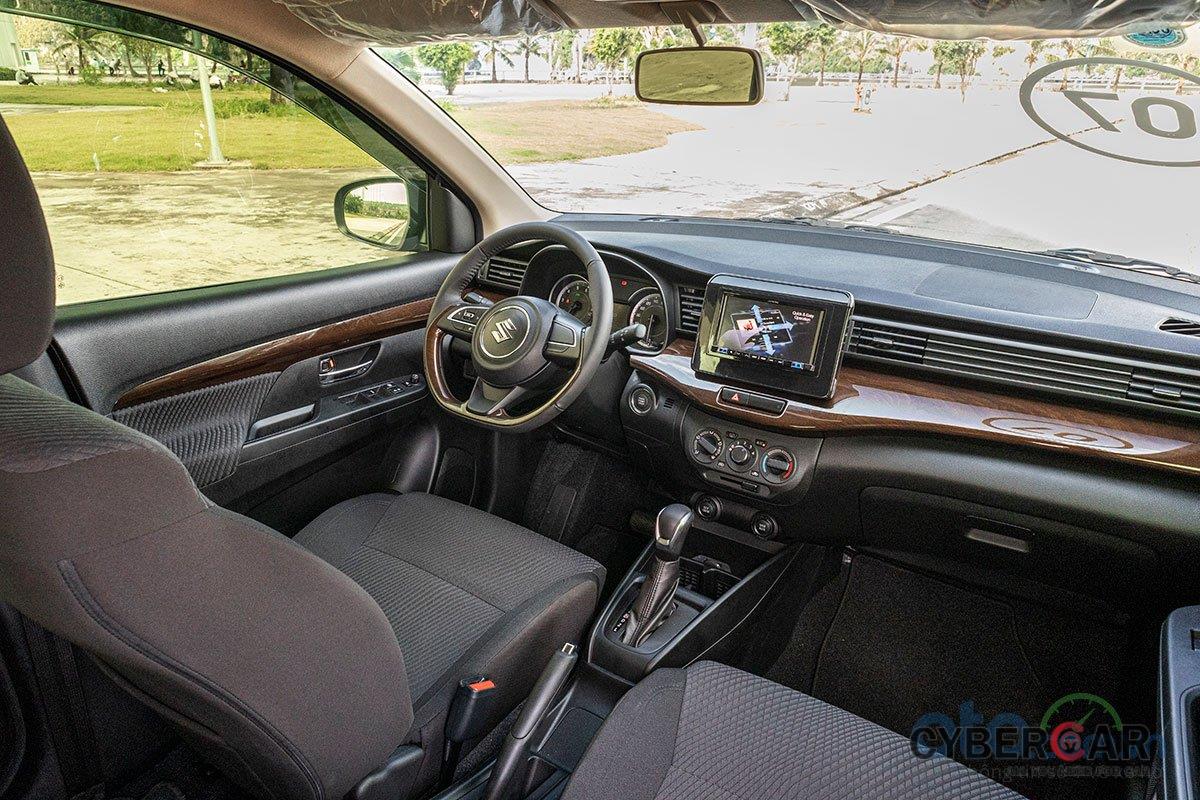 Đánh giá xe Suzuki Ertiga 2019: Nội thất trông khá hấp dẫn.
