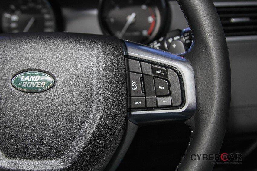 Land Rover Discovery Sport S 2020 và đời cũ khác nhau ở những điểm gì? a24