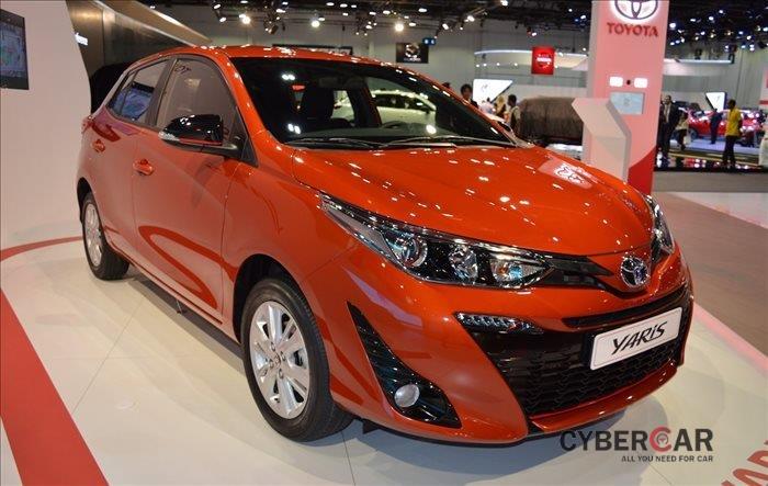 Xe ô tô 5 chỗ tiết kiệm xăng nhất tại Việt Nam: Có Toyota Camry! a6