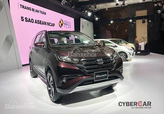 Xe ô tô 7 chỗ giá 800 triệu tốt nhất cho khách Việt năm 2019 7