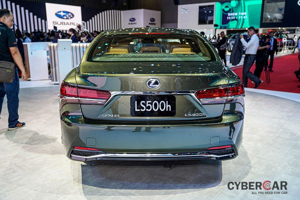 Giá lăn bánh Lexus LS 2020: Tăng mạnh so với năm 2019 a2
