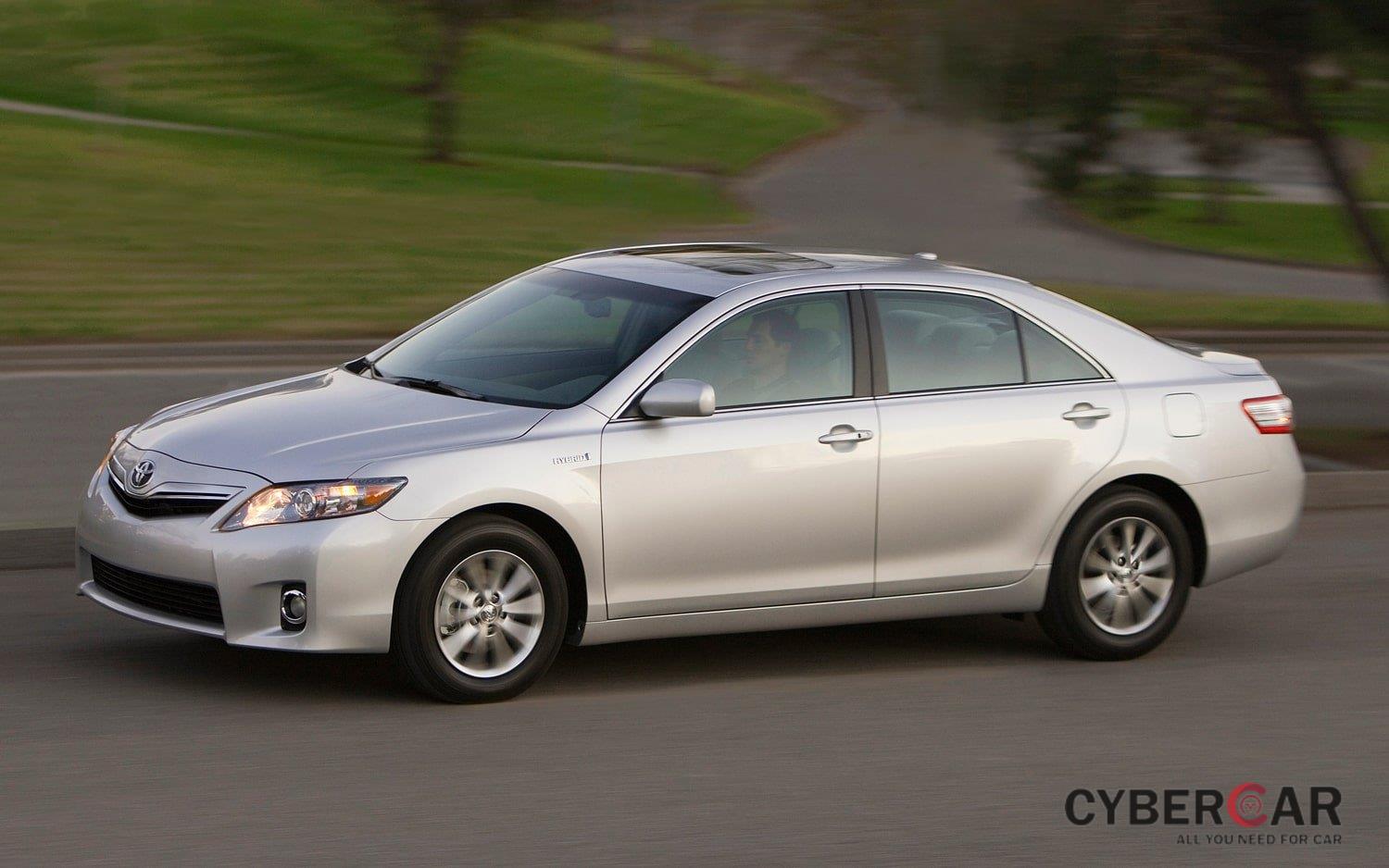 Toyota Camry 2011 đứng đầu về sự tin cậy.