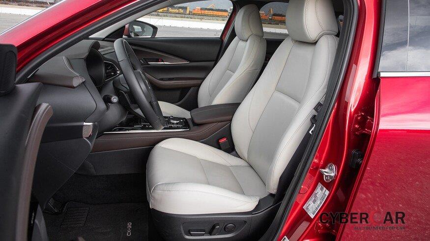 Điểm mạnh xe Mazda CX-3 2020: Quyến rũ, nhạy bén.