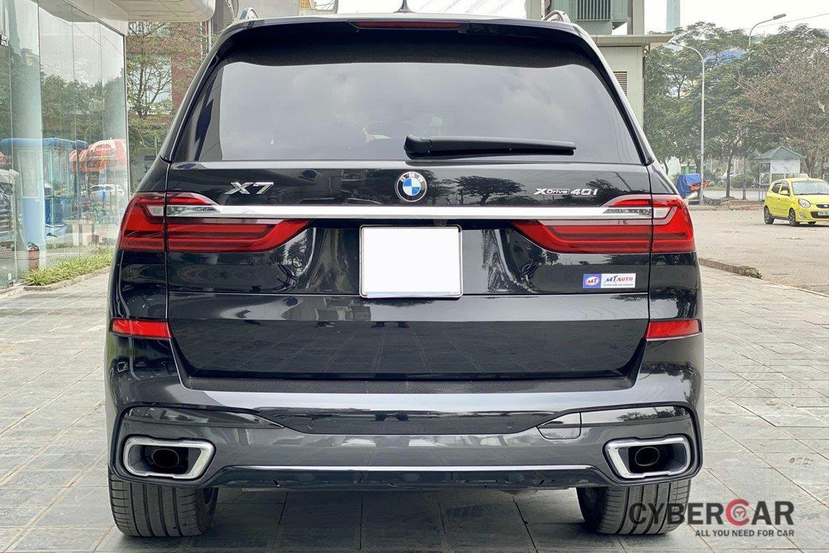 Thiết kế đuôi xe BMW X7 2019 1