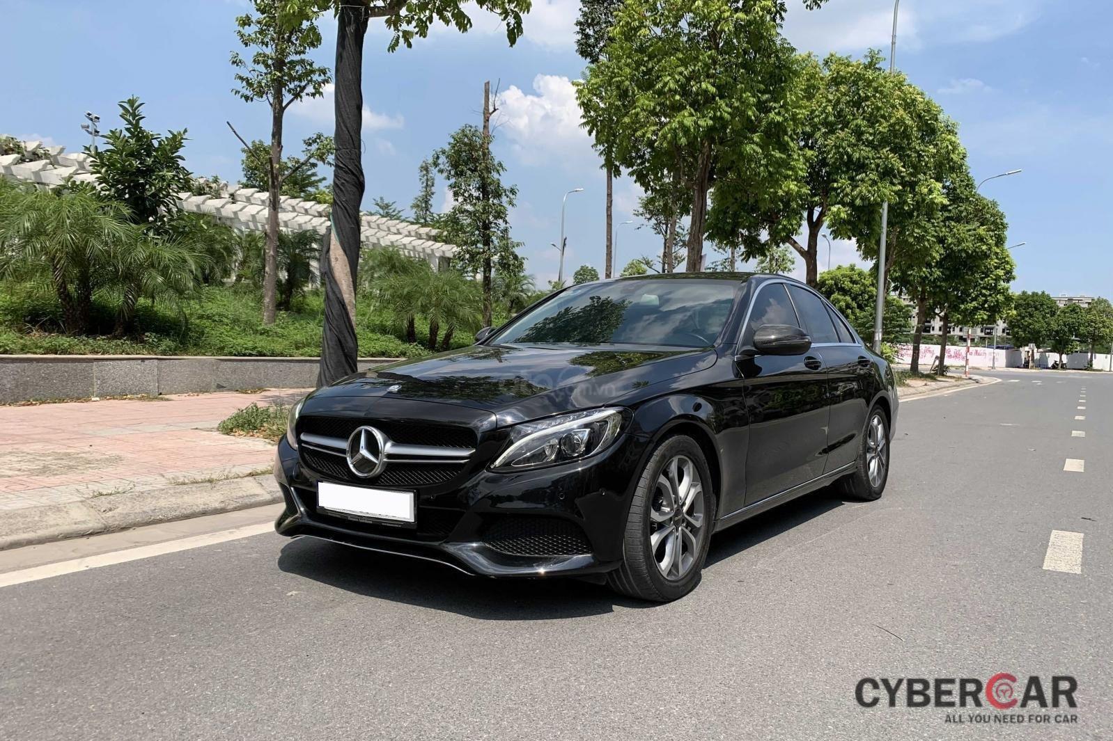 Mercedes-Benz C200 2015 rao bán 968 triệu đồng 1