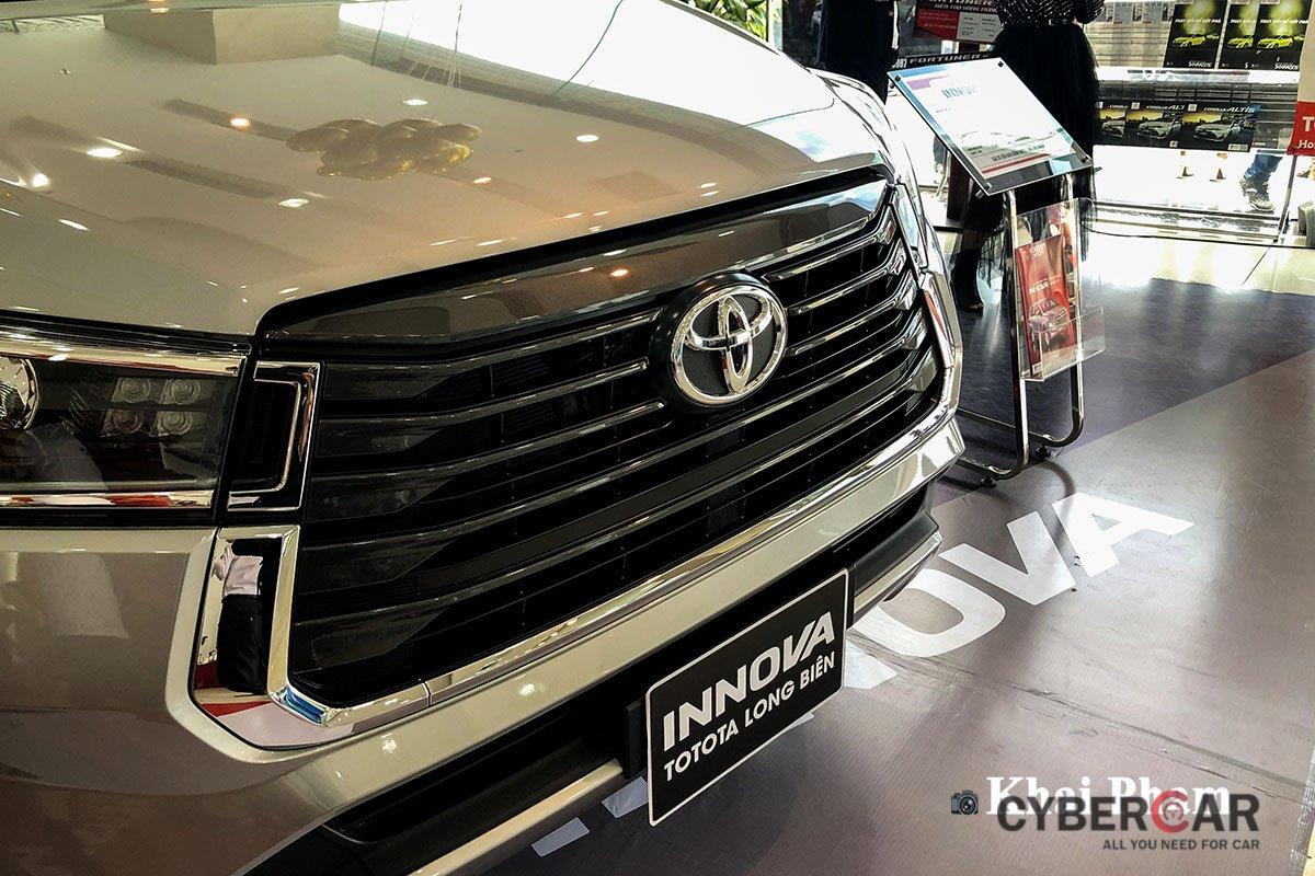 Giá lăn bánh xe Toyota Innova 2020 mới nâng cấp tại Việt Nam a8