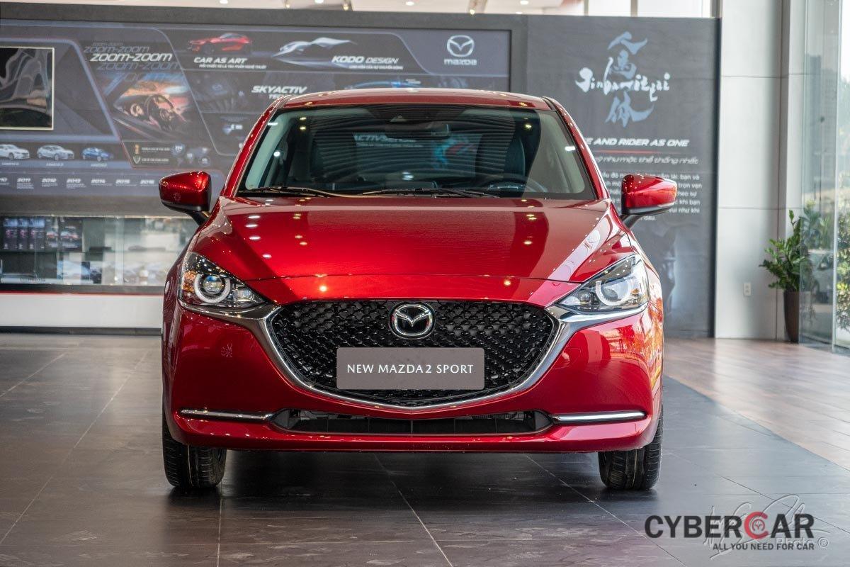 Mazda 2 2021 sở hữu thiết kế ấn tượng với lưới tản nhiệt cỡ lớn 1