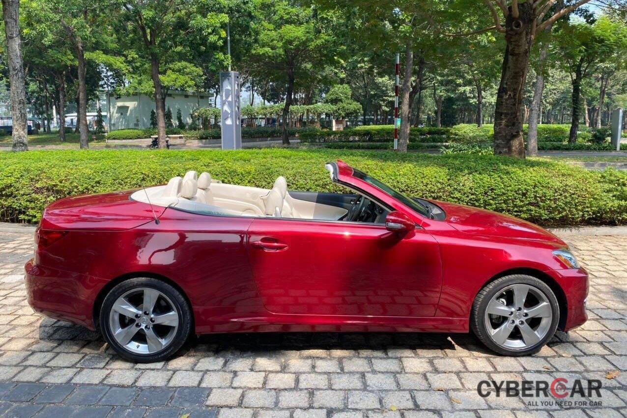 Hàng hiếm Lexus IS 250C mui trần rao bán 13 tỷ đồng sau gần 10 năm sử dụng   Otocomvn