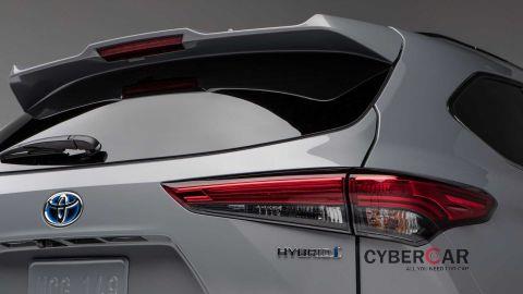 Toyota Highlander 2022 bản Bronze Edition ra mắt, mâm xe là điểm nhấn 2022-toyota-highlander-bronze-edition-rear-glass.jpeg