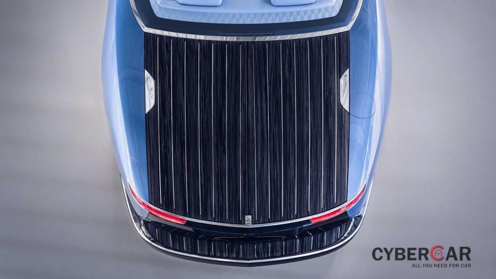 Khoang chứa đồ trông như boong tàu của Rolls-Royce Boat Tail